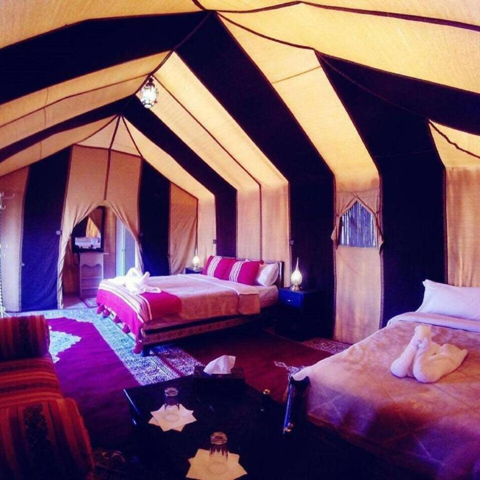 מרזאוגה Zahra Luxury Desert Camp מראה חיצוני תמונה